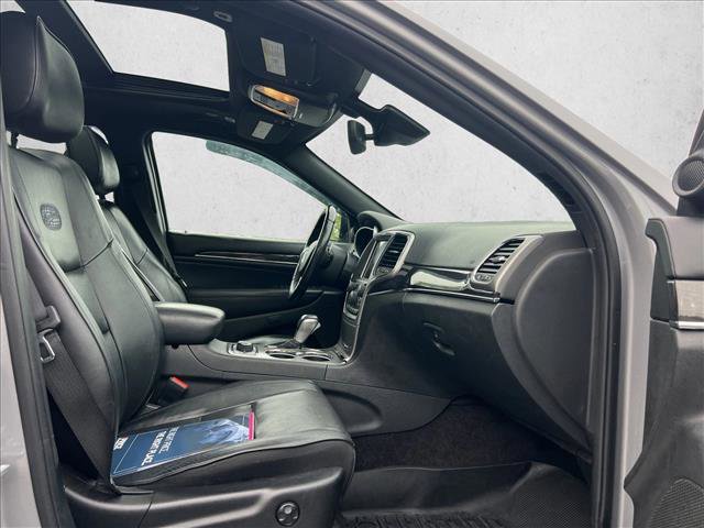 Used 2018 Jeep Grand Cherokee Overland AWD/4WD image 19