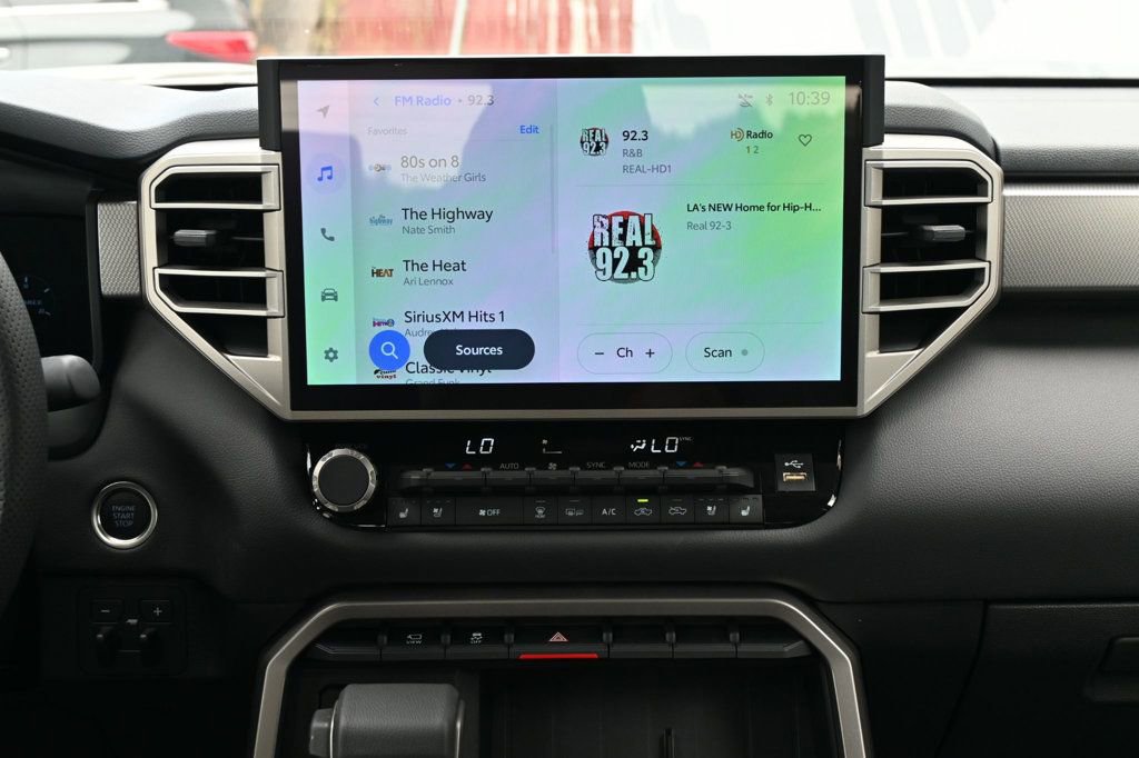 Used 2024 Toyota Tundra Limited image 14