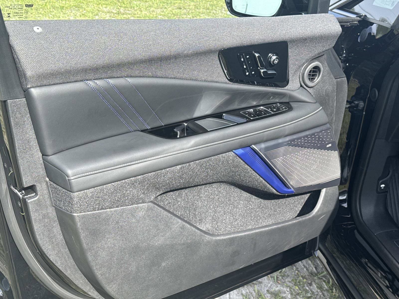 New 2026 Cadillac Optiq V w/ LPO, Floor Liner Package AWD/4WD image 17