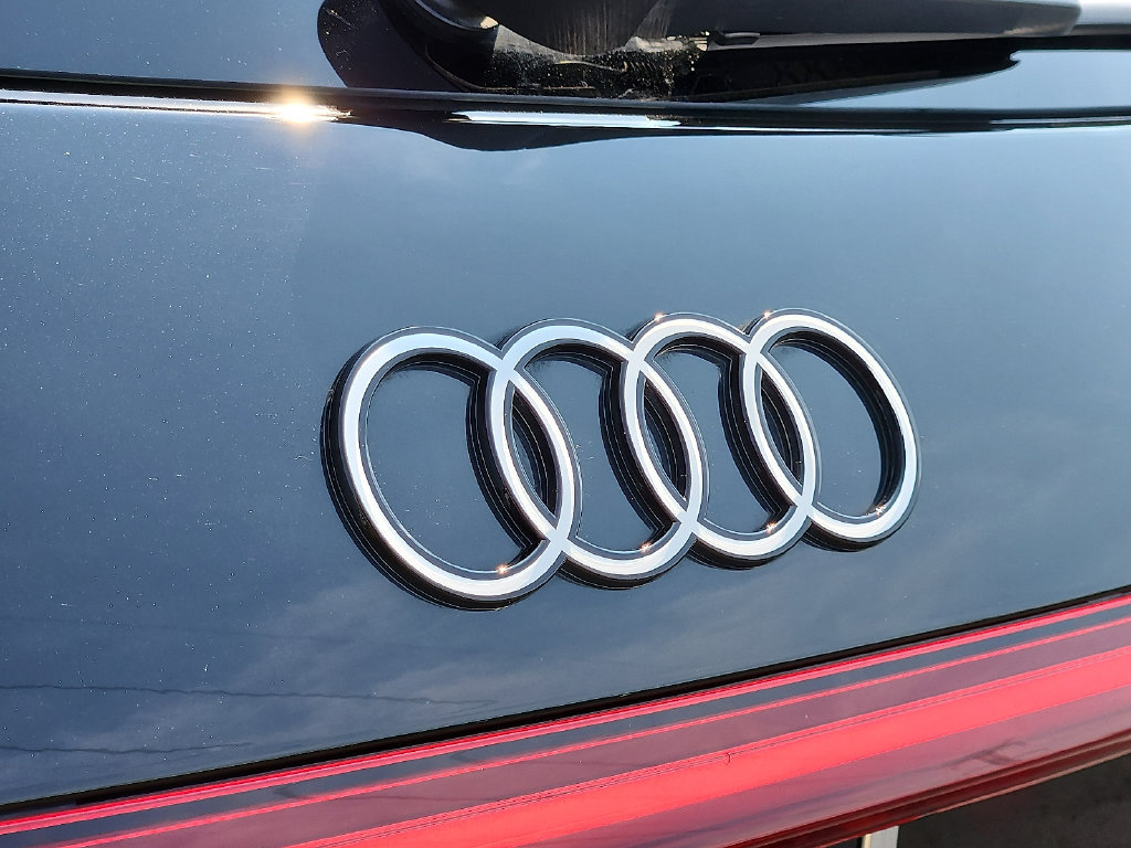 Used 2025 Audi Q5 Prestige AWD/4WD image 31