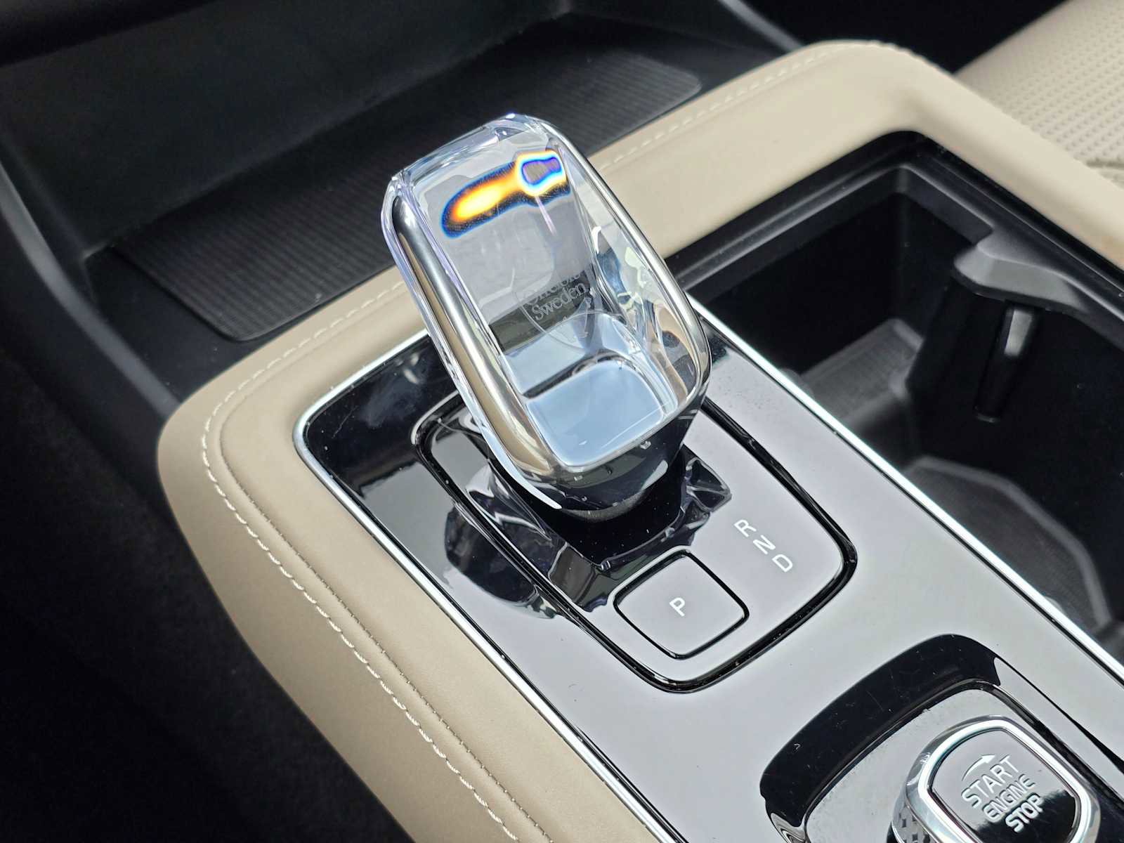 Certified 2025 Volvo XC90 T8 Ultra image 35