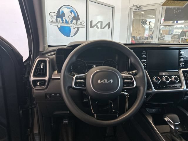Certified 2023 Kia Sorento LX FWD image 13
