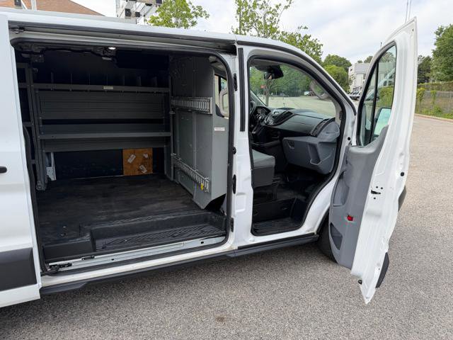 Used 2018 Ford Transit 250 130 Low Roof RWD image 16