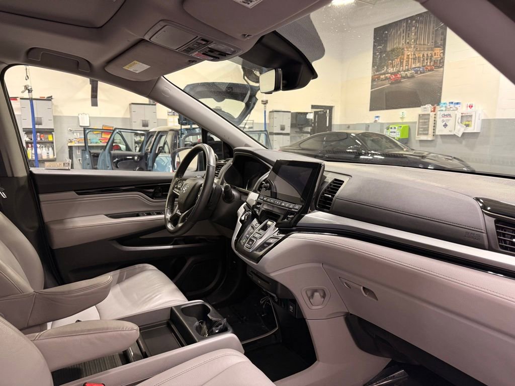 Used 2023 Honda Odyssey Touring image 27