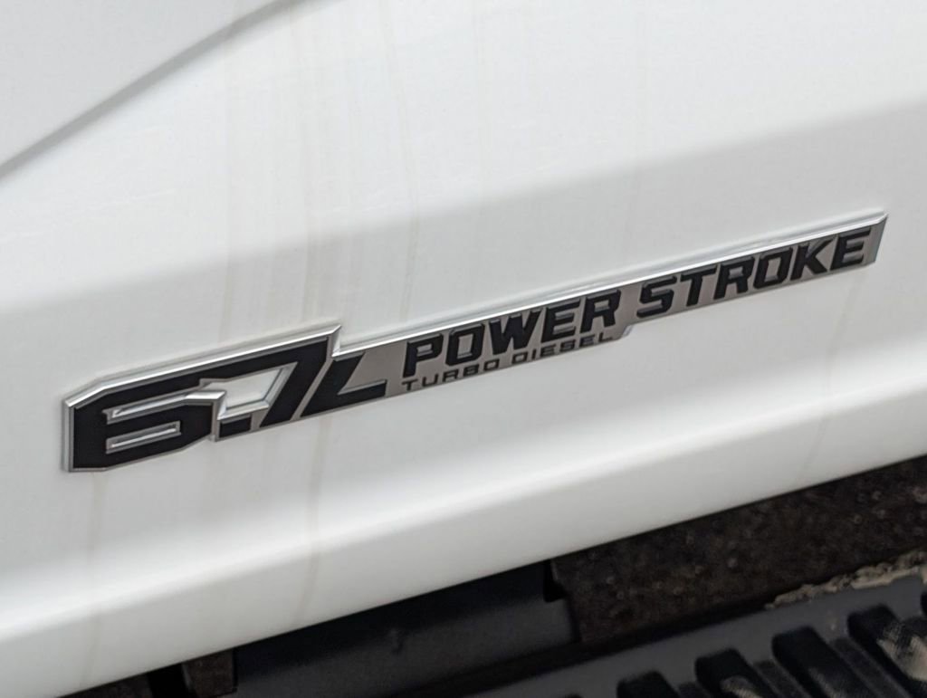 New 2025 Ford F550 4x4 Regular Cab Super Duty image 12
