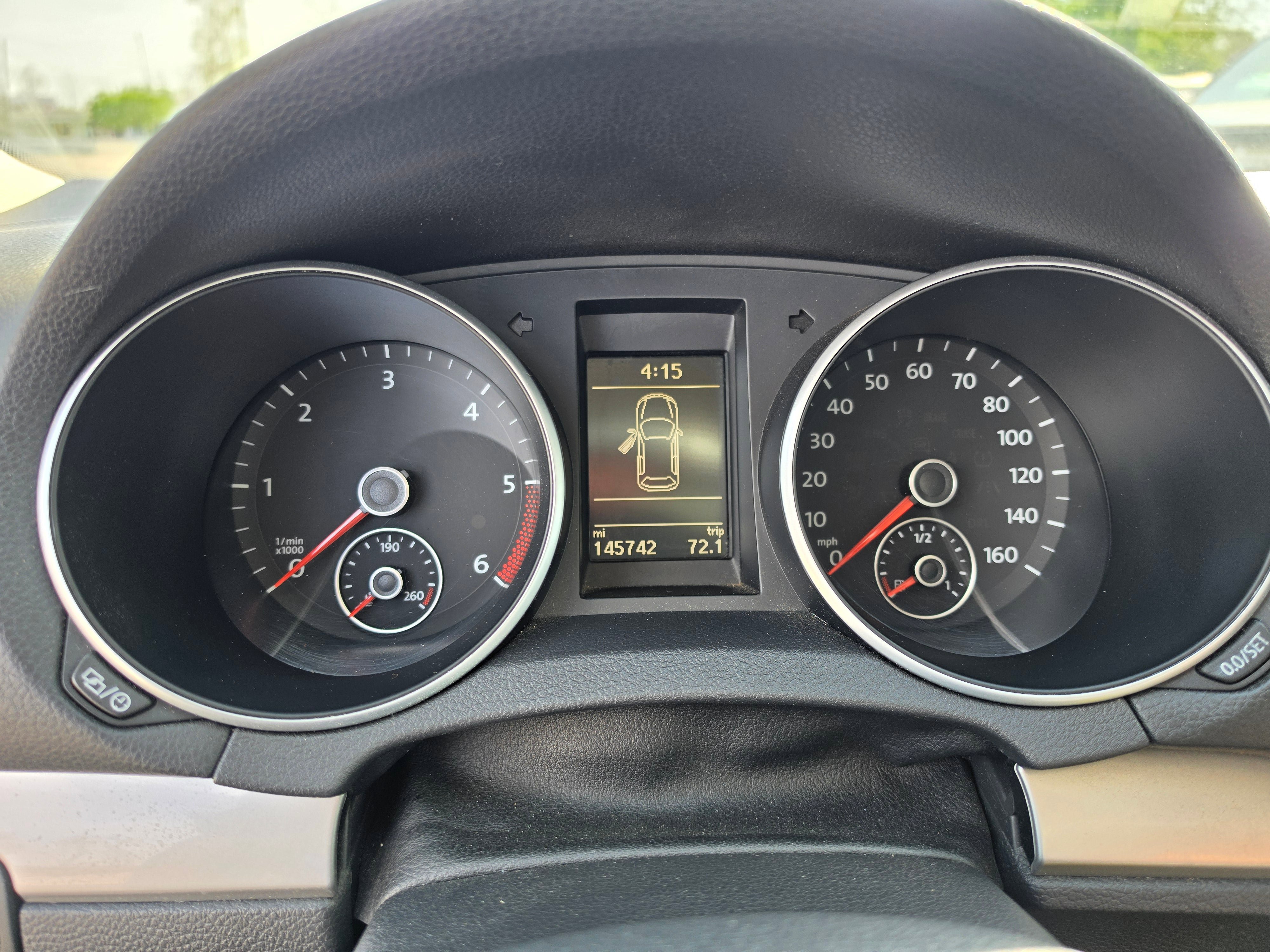 Used 2013 Volkswagen Golf TDI FWD image 8
