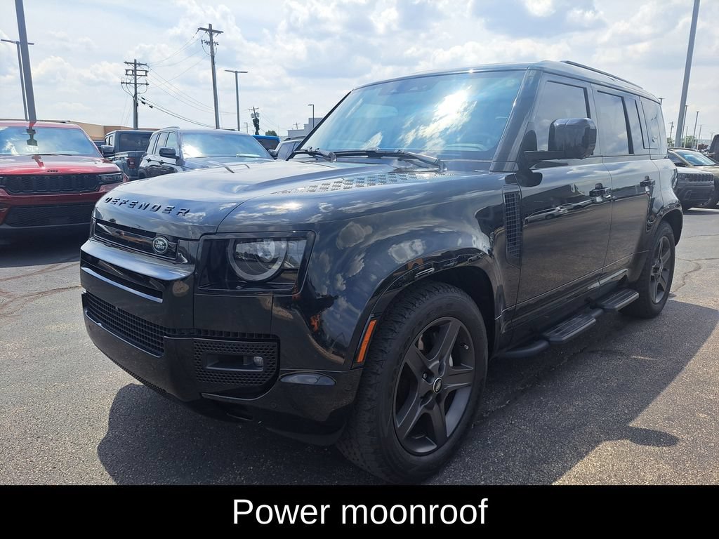 Used 2024 Land Rover Defender 110 X-Dynamic SE AWD/4WD image 7