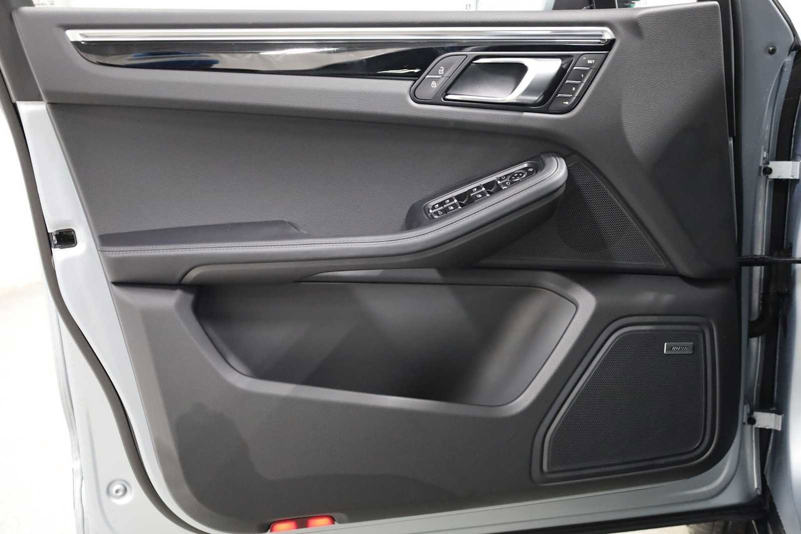 New 2026 Porsche Macan S image 16