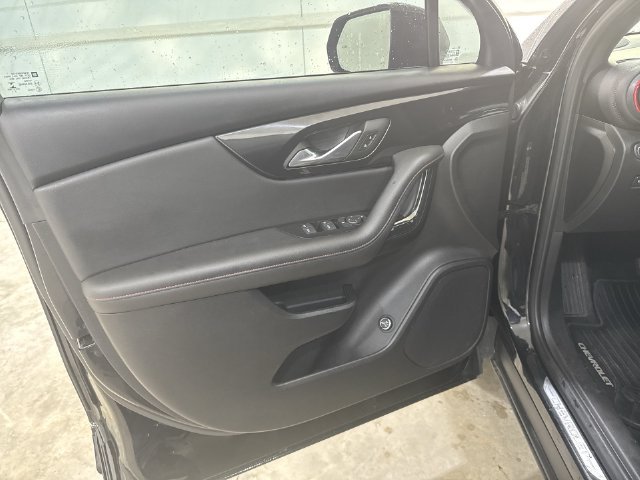 Used 2022 Chevrolet Blazer RS FWD image 23
