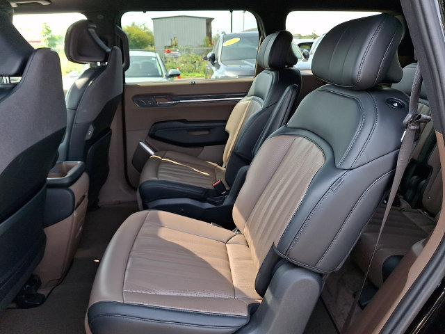 Used 2024 Kia EV9 GT-Line AWD/4WD image 10