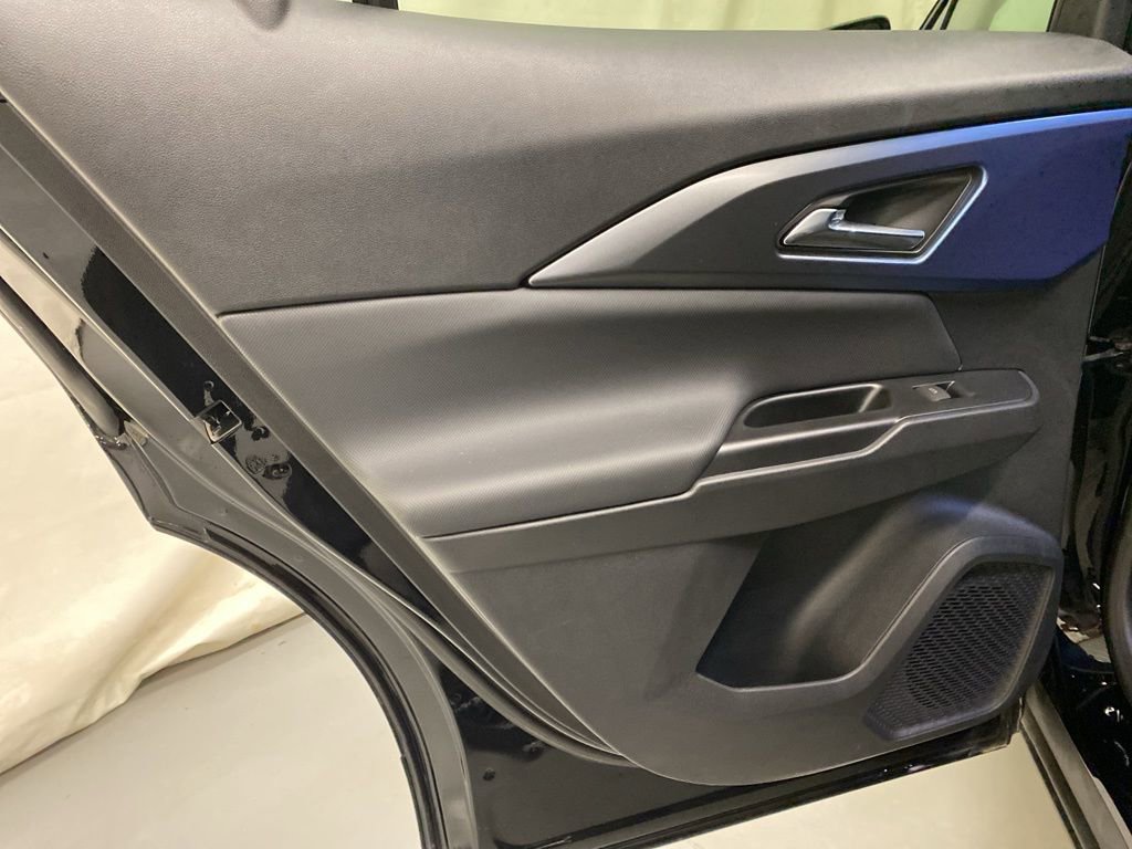 Used 2024 Chevrolet Equinox EV LT w/ Active Safety Package 3 image 12