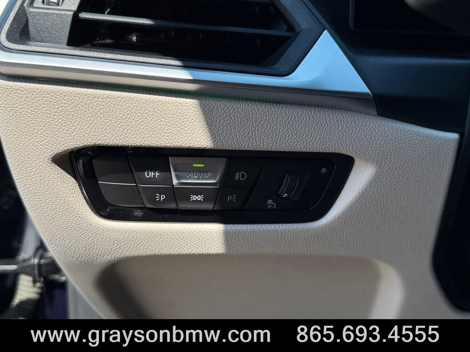 Used 2024 BMW 440i xDrive Convertible AWD/4WD image 32