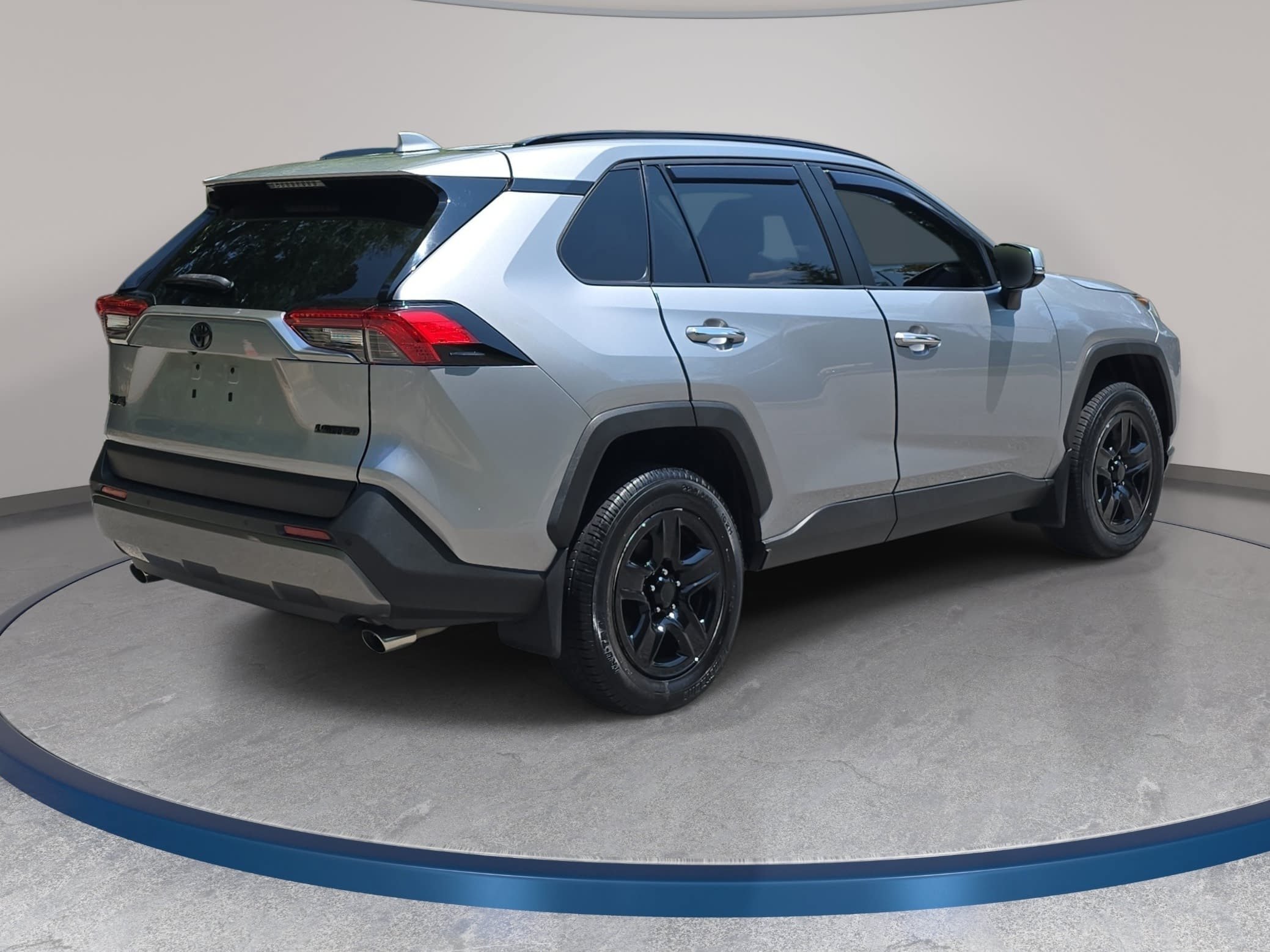 Used 2019 Toyota RAV4 Limited w/ Cold Weather Package FWD image 5