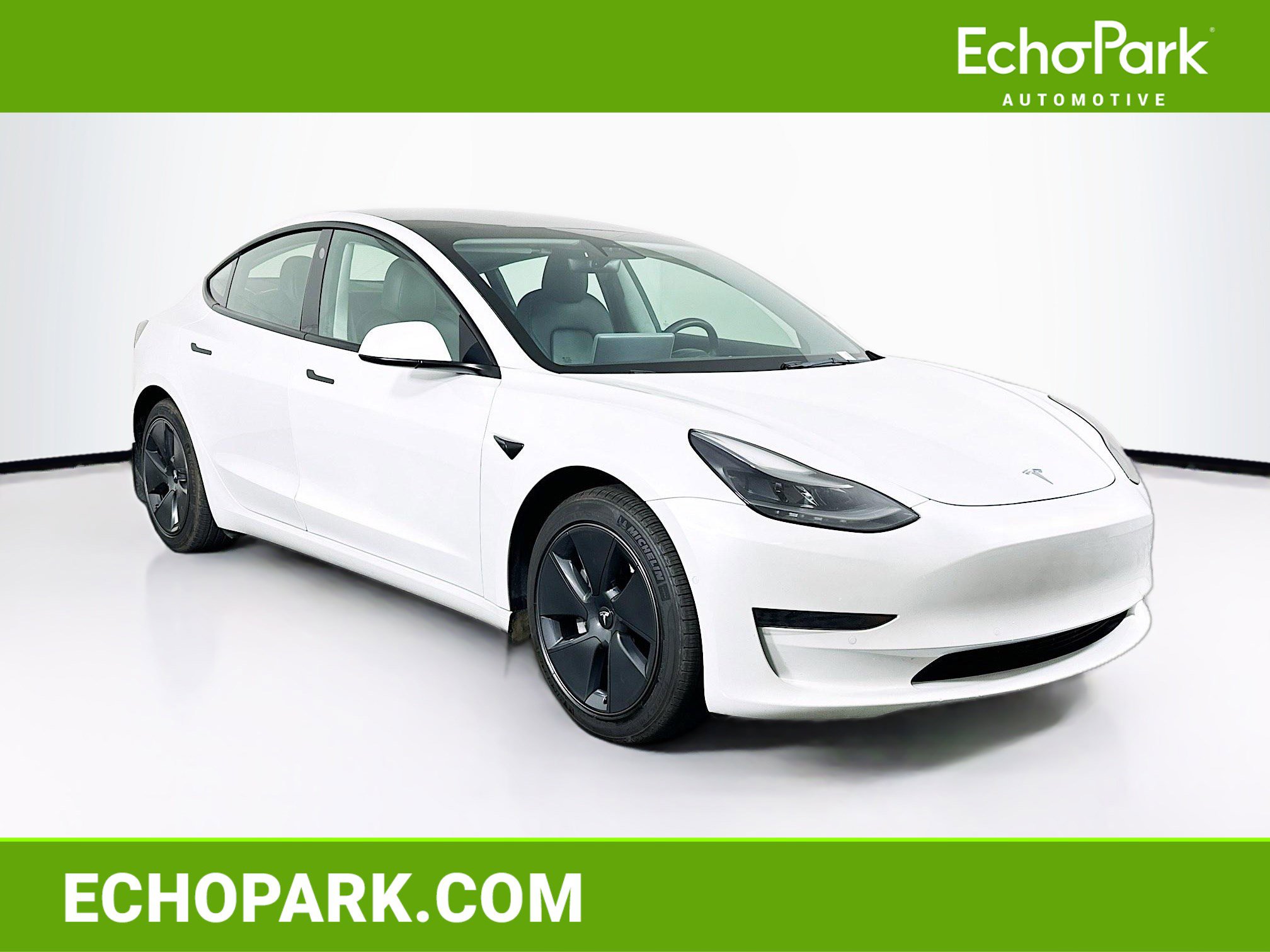 Used 2021 Tesla Model 3 Standard Range Plus RWD image 1