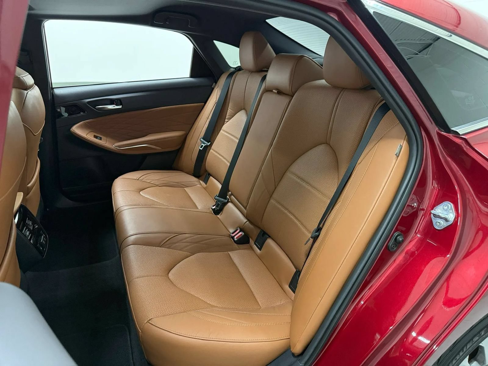 Used 2022 Toyota Avalon Limited w/ Advanced Safety Package FWD image 17