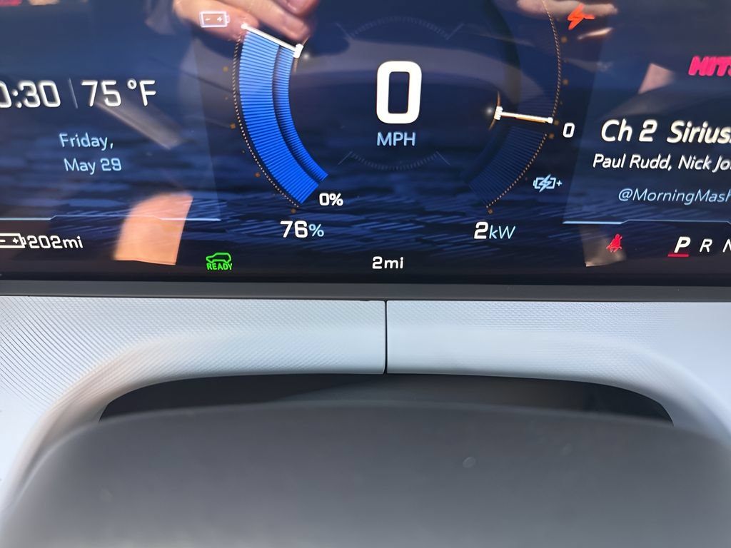 New 2027 Chevrolet Bolt LT w/ Comfort Package FWD image 24