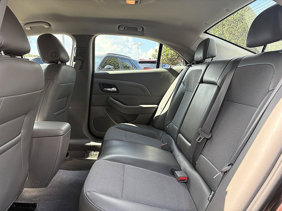 Used 2015 Chevrolet Malibu LT w/ Power Convenience Package FWD image 10