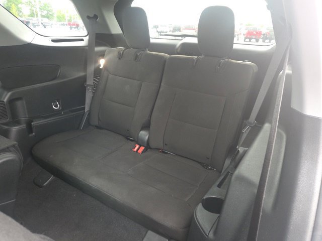 Used 2023 Ford Explorer XLT AWD/4WD image 16