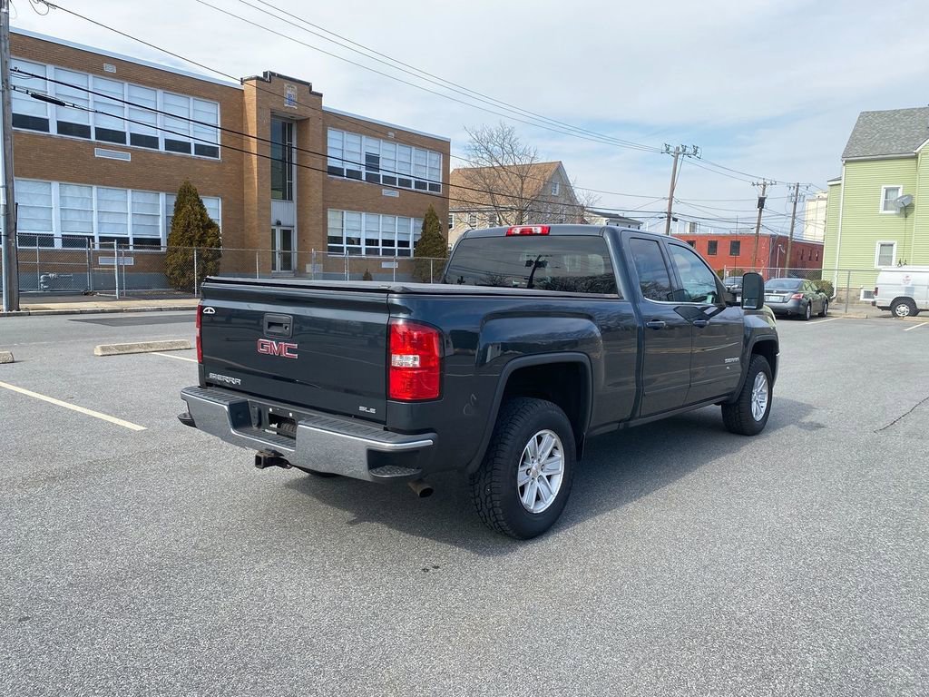 Used 2017 GMC Sierra 1500 SLE w/ SLE Value Package image 5