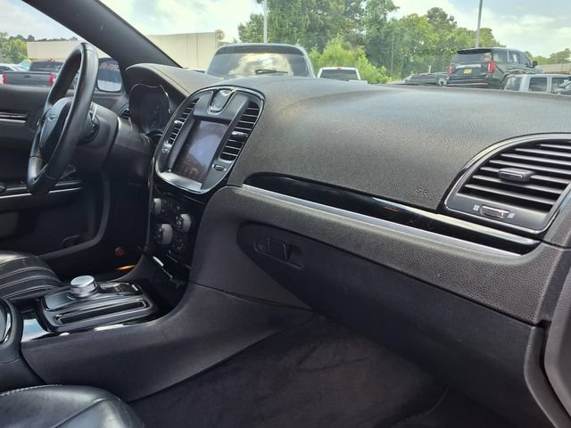 Used 2017 Chrysler 300 S RWD image 14