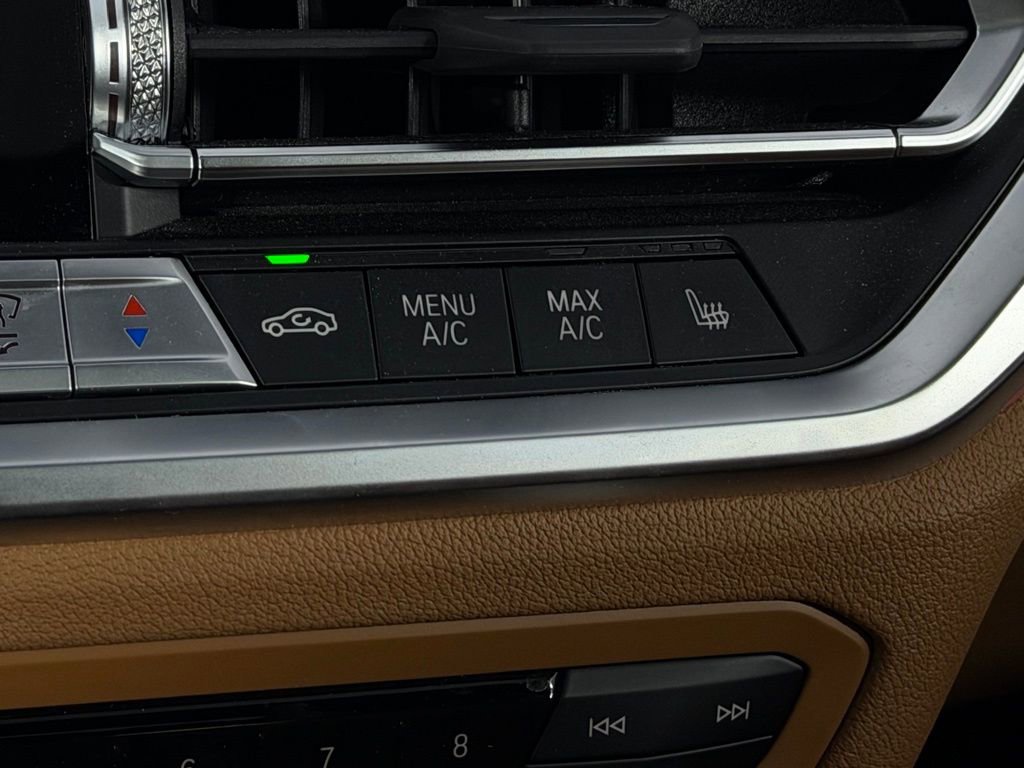 Used 2023 BMW M440i M440i w/ Premium Package image 17