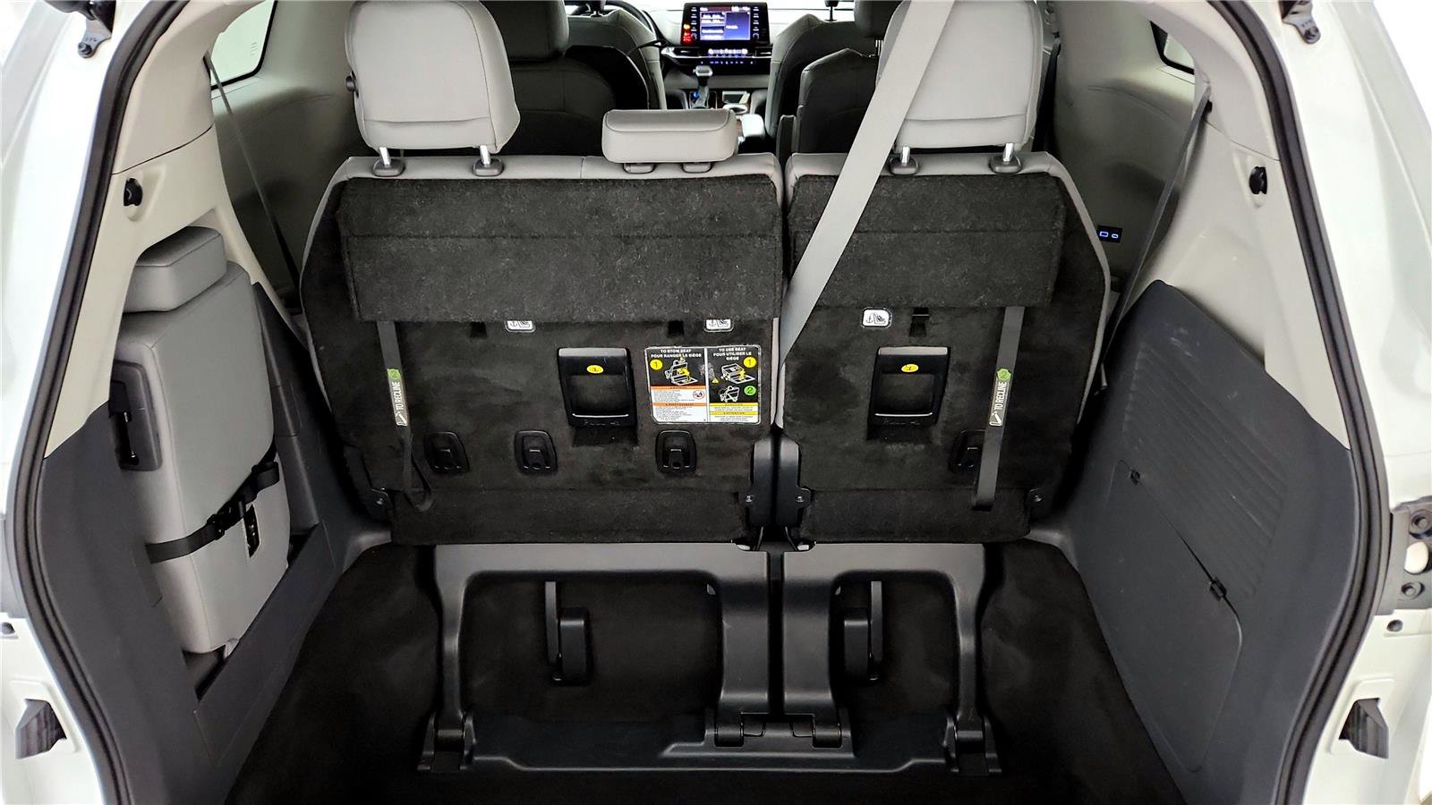 Certified 2024 Toyota Sienna XLE image 26