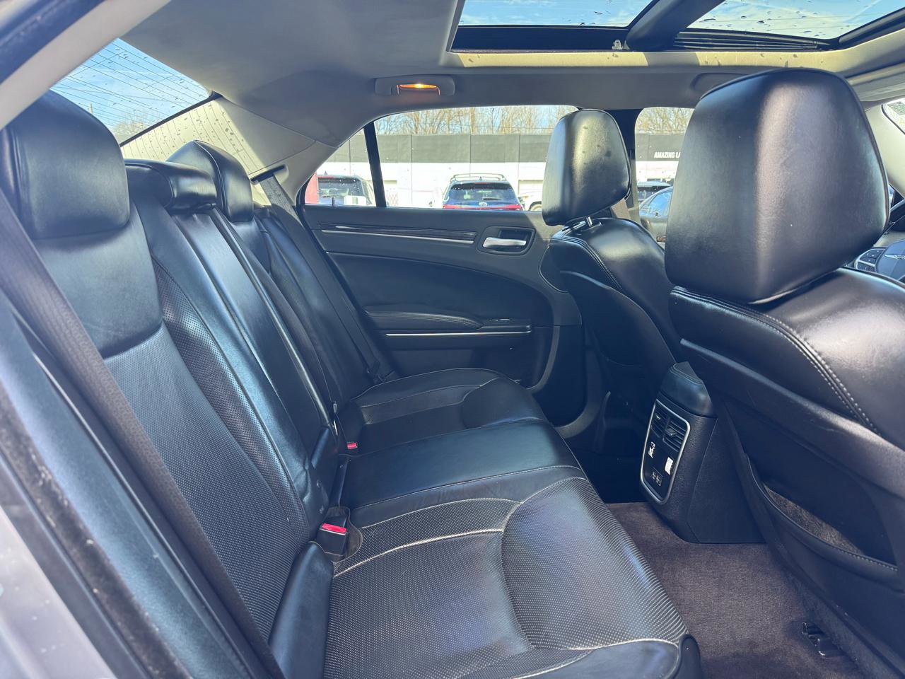 Used 2017 Chrysler 300 C w/ Safetytec Plus Group image 11