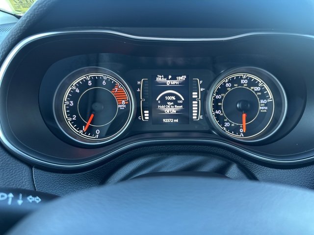 Used 2019 Jeep Cherokee Latitude Plus w/ Comfort/Convenience Group image 14