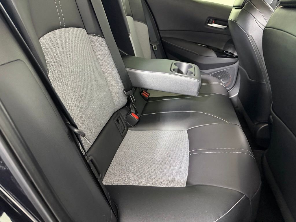 Used 2025 Toyota Corolla XSE image 28