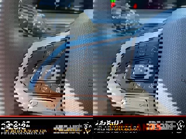 New 2025 Volkswagen Tiguan SE image 29