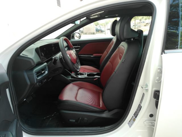 Used 2025 Kia K4 GT-Line w/ GT-Line Premium Package FWD image 16