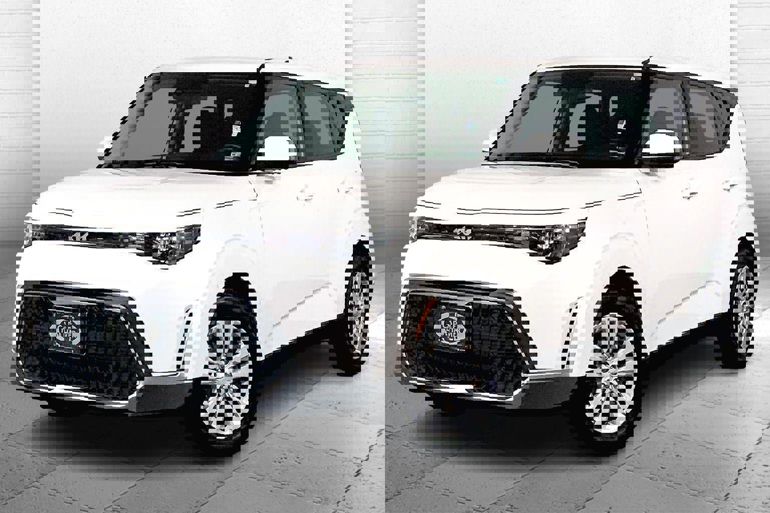 Used 2023 Kia Soul LX image 12