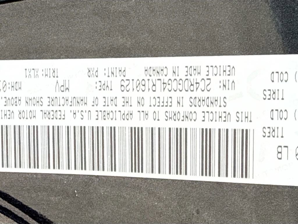 Used 2020 Dodge Grand Caravan SXT image 32