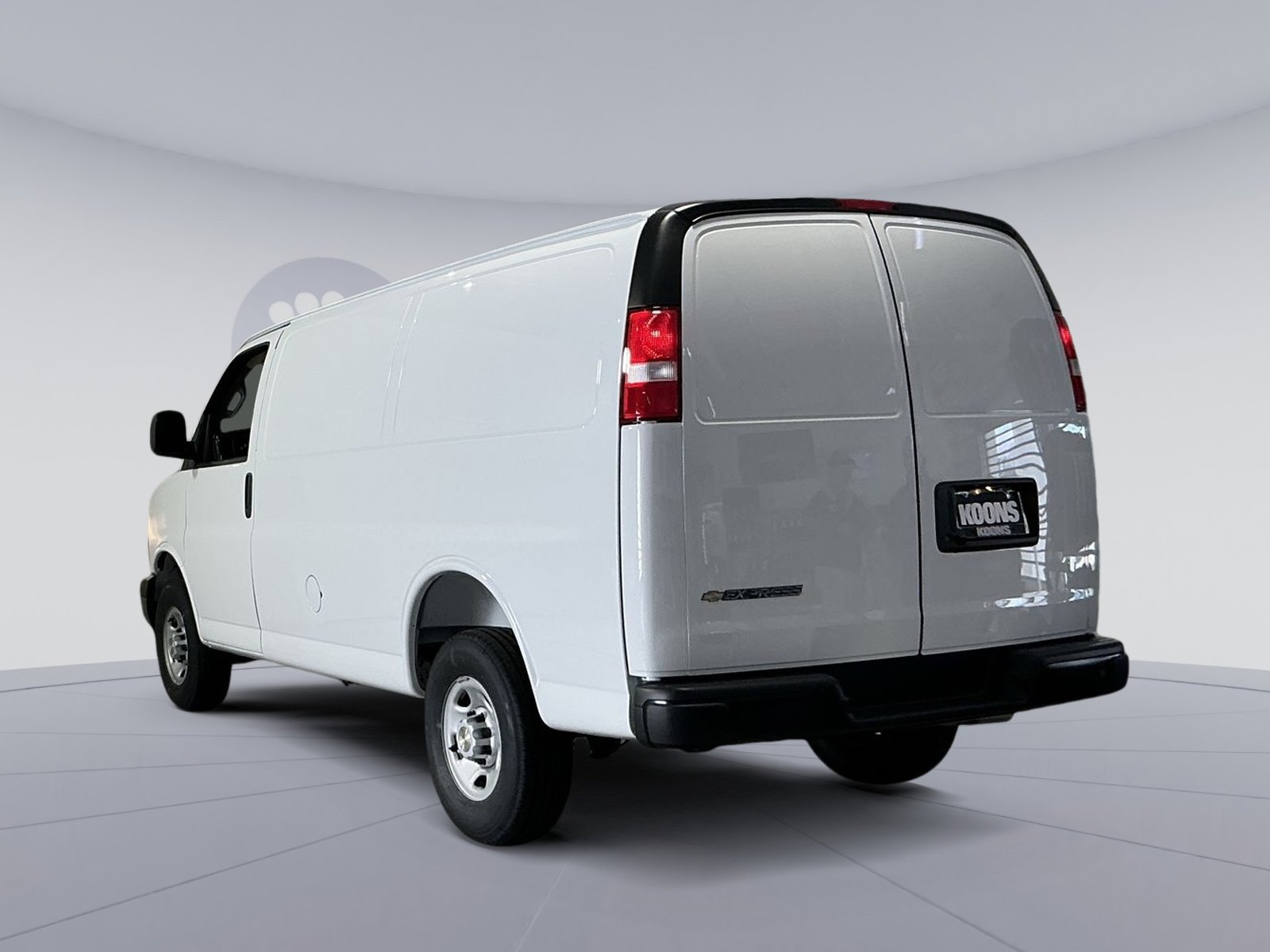 New 2026 Chevrolet Express 2500 RWD image 14