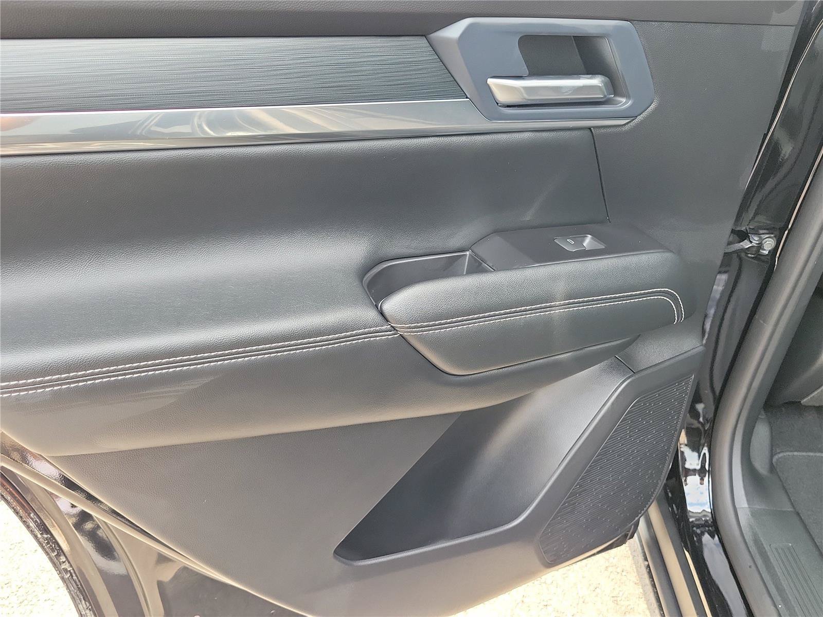 New 2027 GMC Terrain Elevation w/ Elevation Premium Package AWD/4WD image 14