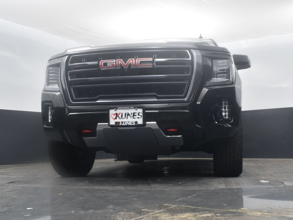 Used 2024 GMC Yukon AT4 w/ Technology Package AWD/4WD image 41