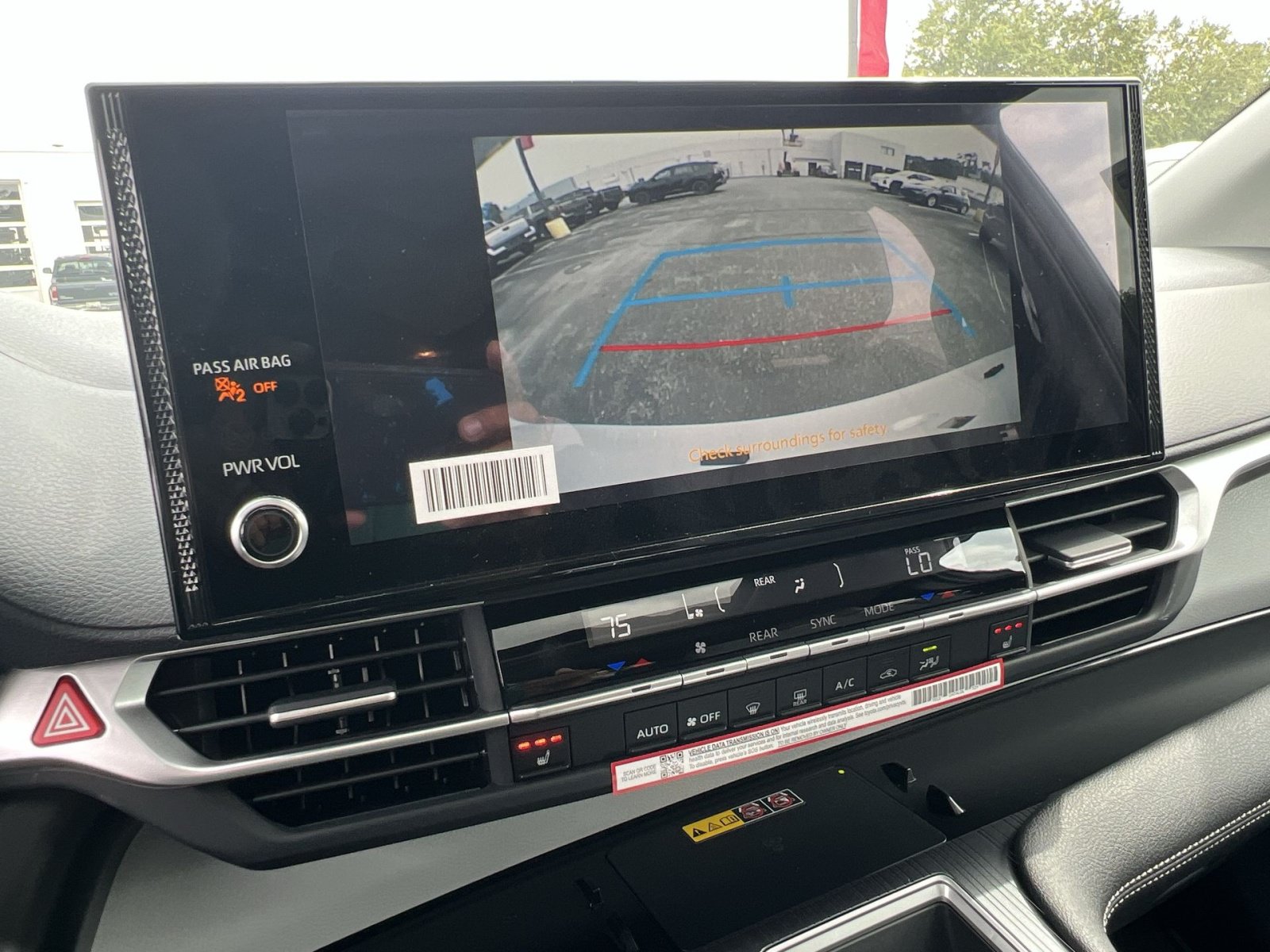 New 2026 Toyota Sienna XLE FWD image 18