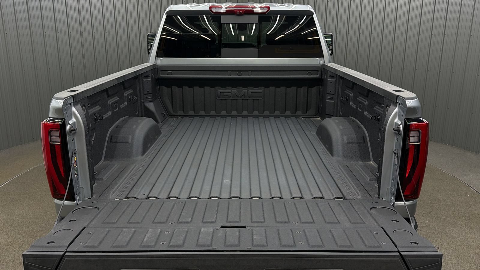 Used 2026 GMC Sierra 3500 Denali w/ Denali Reserve Package AWD/4WD image 17