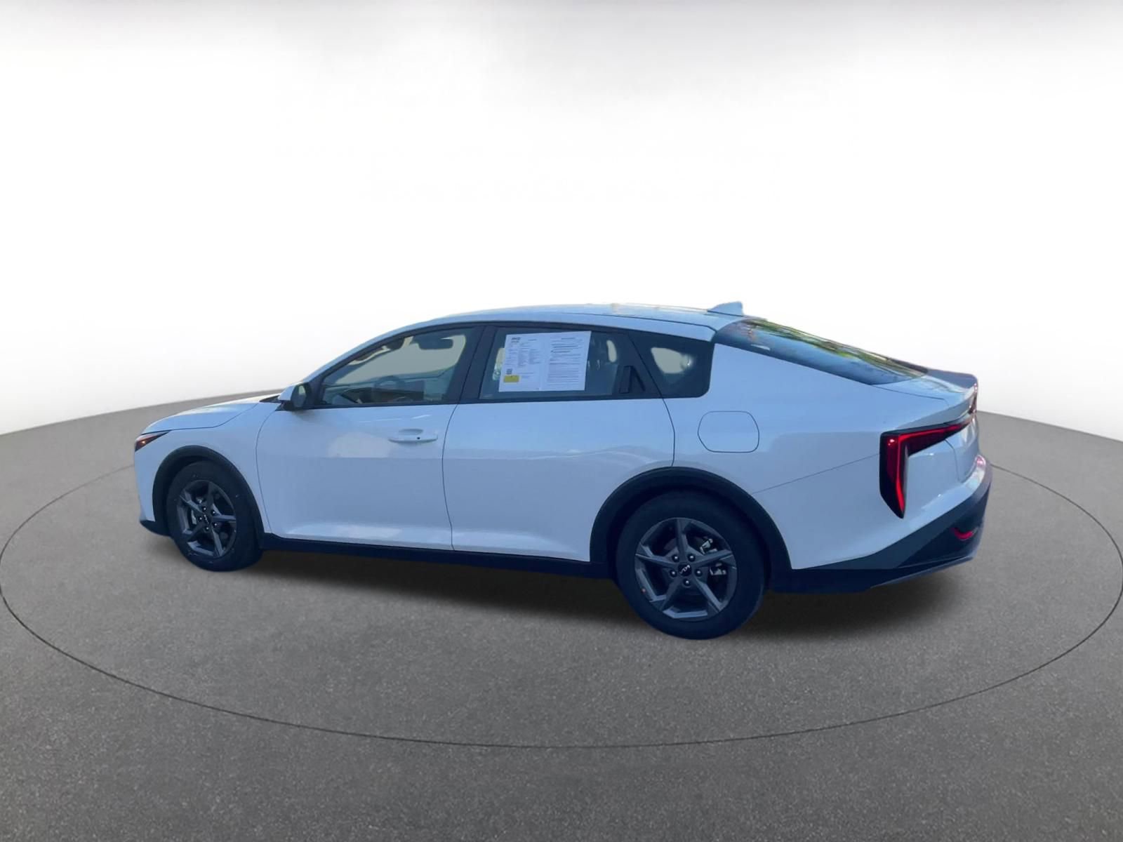 Used 2025 Kia K4 LXS image 10