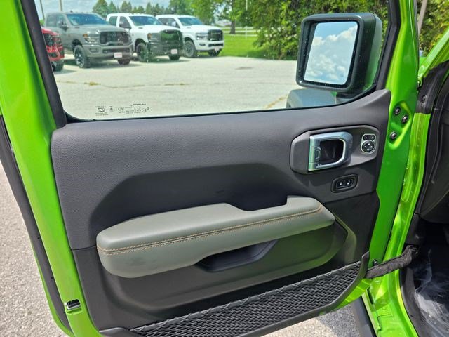 New 2026 Jeep Gladiator Mojave w/ Steel Bumper Group AWD/4WD image 21