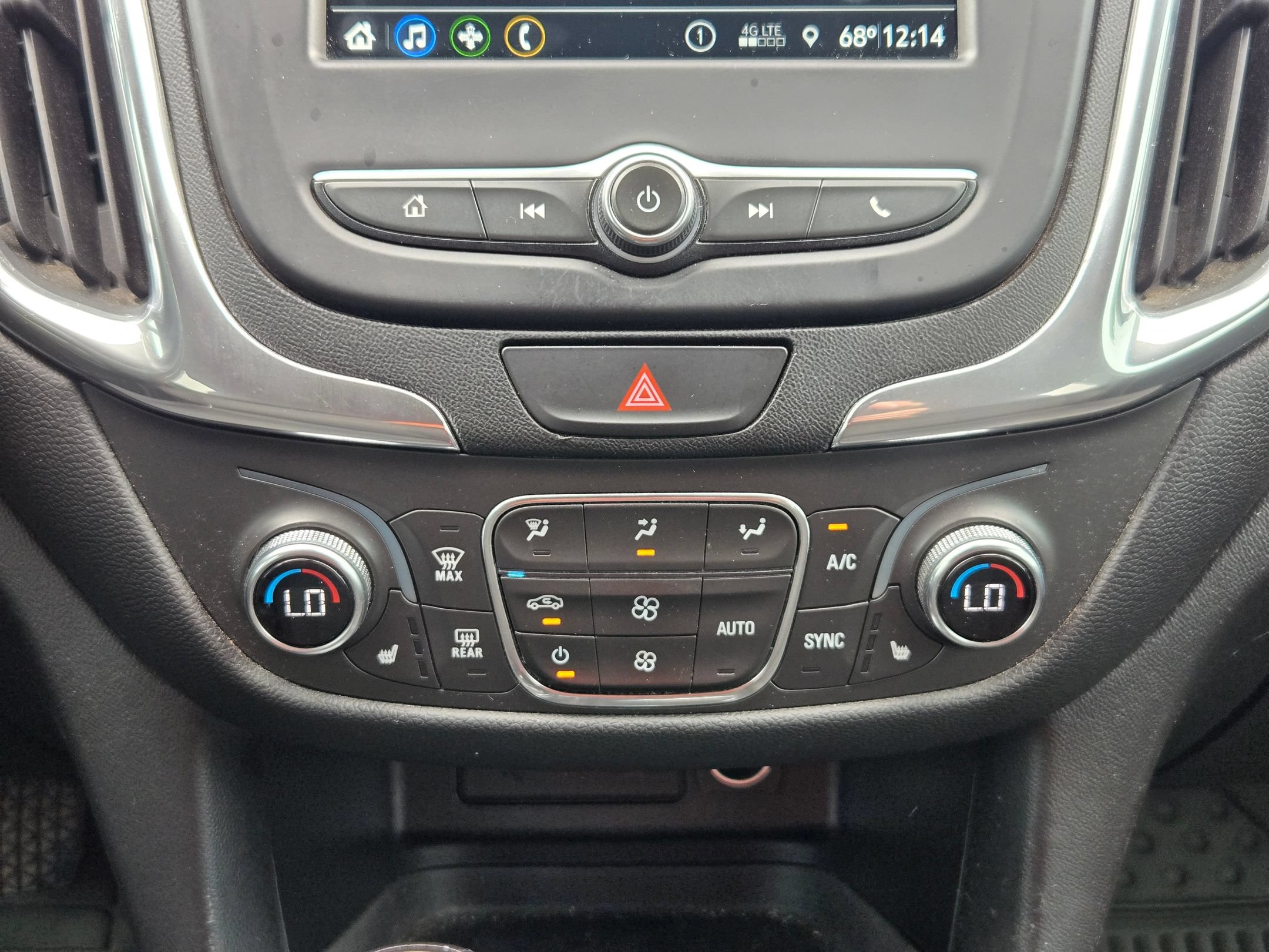Used 2019 Chevrolet Equinox LT FWD image 15