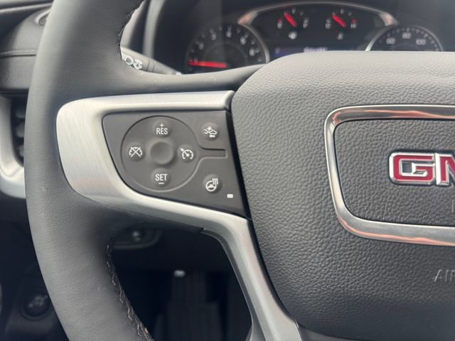 Used 2024 GMC Terrain SLT AWD/4WD image 14