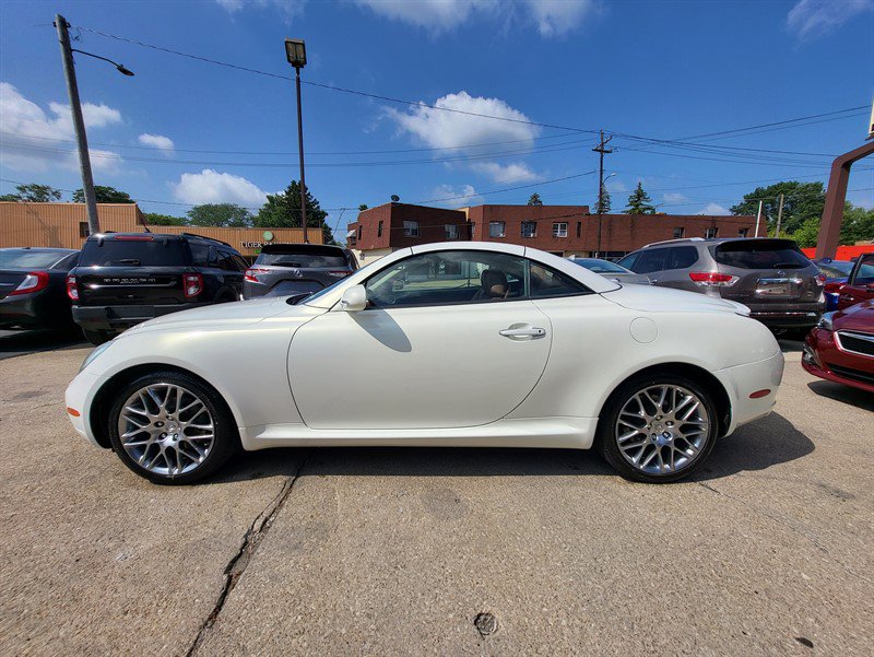 Used 2004 Lexus SC 430 Convertible RWD image 4
