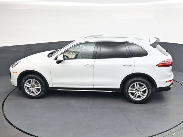 Used 2017 Porsche Cayenne Platinum Edition AWD/4WD image 26