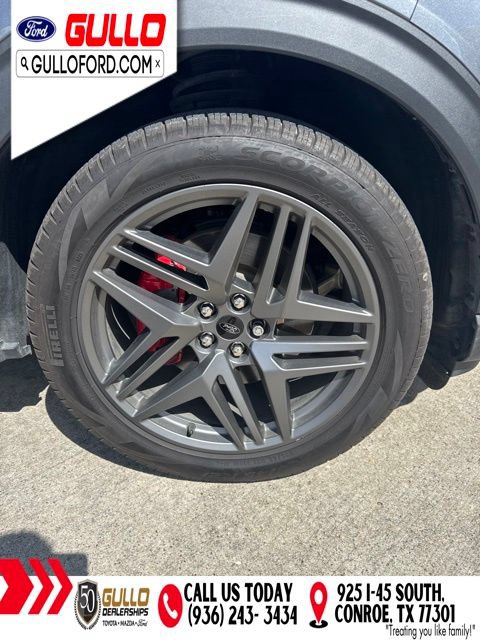 Used 2026 Ford Explorer ST-Line w/ ST-Line Street Pack RWD image 2