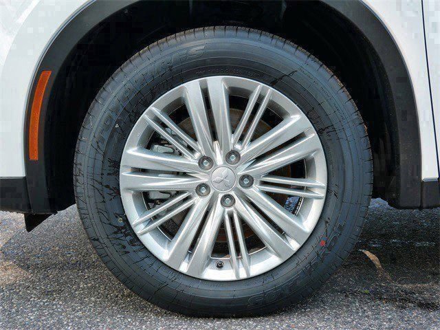 New 2025 Mitsubishi Outlander ES image 3