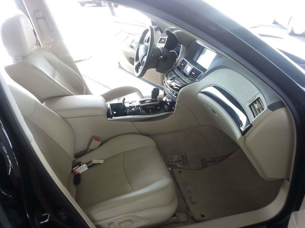 Used 2014 INFINITI Q70 3.7 w/ Premium Package AWD/4WD image 19