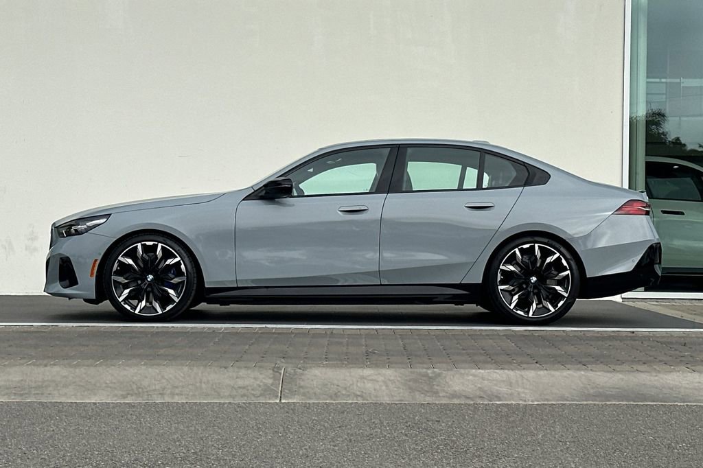 Used 2024 BMW i5 M60 w/ Premium Package AWD/4WD image 6