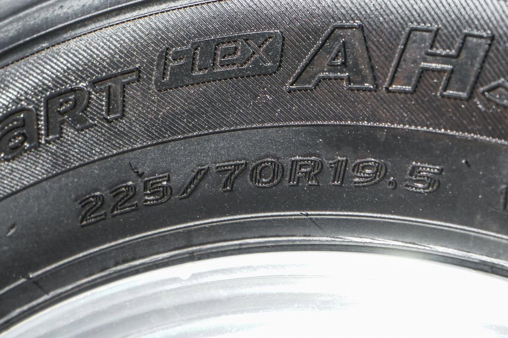 Used 2018 RAM 5500 Tradesman w/ Power & Remote Entry Group image 36