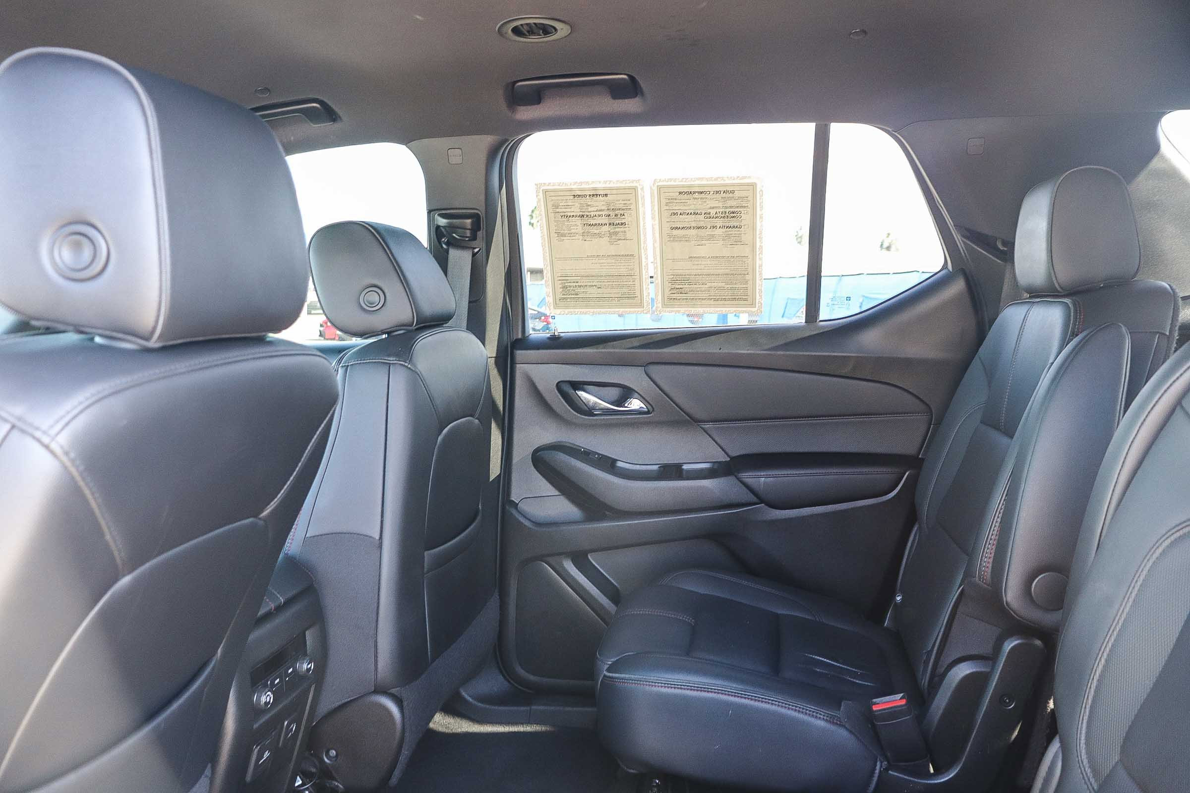 Used 2023 Chevrolet Traverse RS w/ LPO, Cargo Package image 19